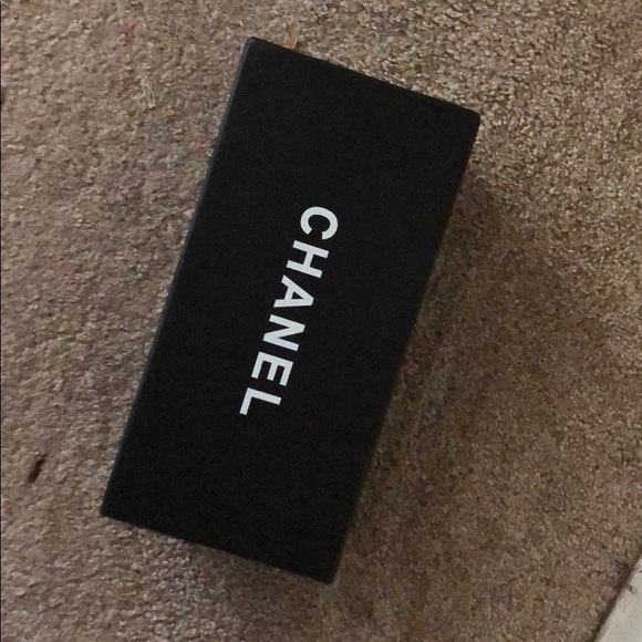 Chanel slides - Picture 3 of 3